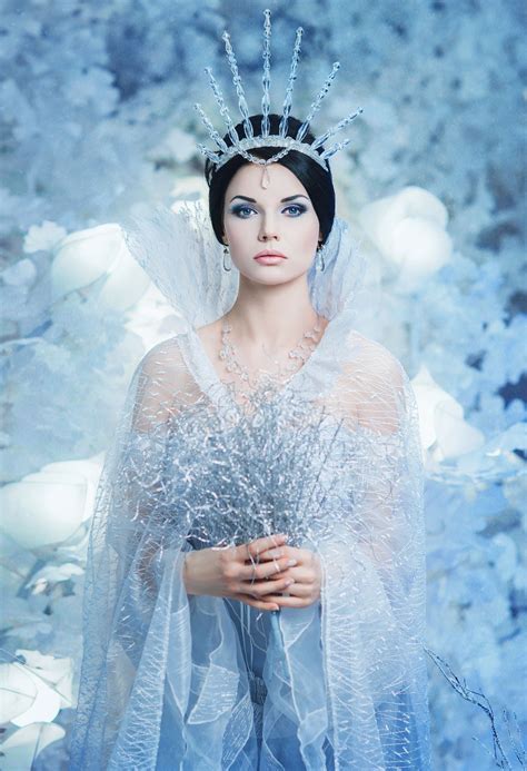 Pin by Rada Рада on Snow Queen - Снежна Краљица | Ice queen costume ...