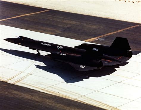 Legendary Lockheed YF-12 Images | Military Machine Stealth Aircraft ...