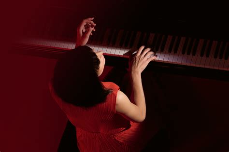 Alice Sara Ott | News | Alice Sara Ott Announces New Beethoven Album