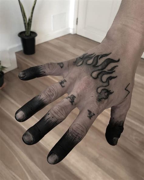 60 Coolest Hand Tattoos for Men: Best Hand Tattoos for Guys | Fashionterest