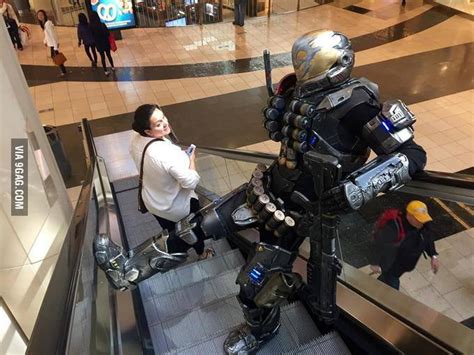 Halo Reach Emile Cosplay - 9GAG