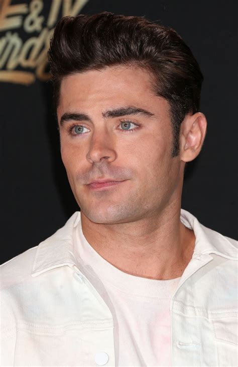 Photo : Zac Efron lors des ''MTV Movie And TV Awards'' à Los Angeles ...