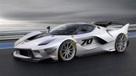 Ferrari FXX K Evo Debuts With More Aero, Less Weight