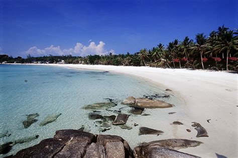 Long Surat Thani beach, Thailand | A white long beach at Sur… | Flickr