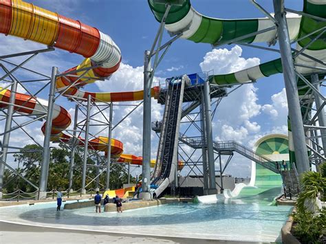 Island H20 Live Water Park: Perfect Florida Day - Amber Likes