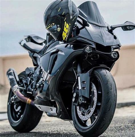 Yamaha R1 | Super bikes, Bike gear, Yamaha motorcycles