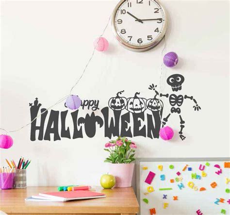 Dancing skeleton with text halloween wall sticker - TenStickers