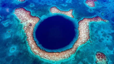 The Mystery Of Belize's Beautiful Great Blue Hole