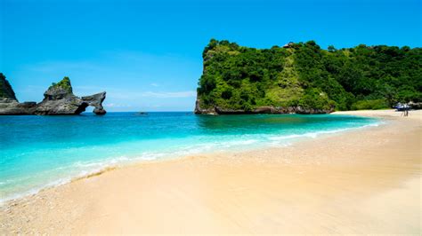 10 BEST NUSA PENIDA BEACHES - The Ultimate Guide