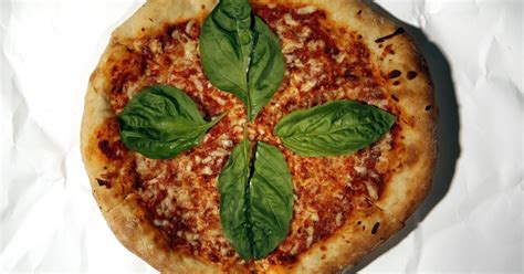 Celebrate National Pizza Day with three great homemade pizzas - Los ...