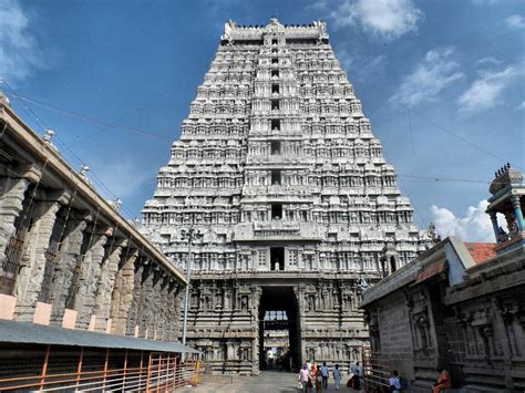 Bharatadesam — Source of light: Annamalai temple