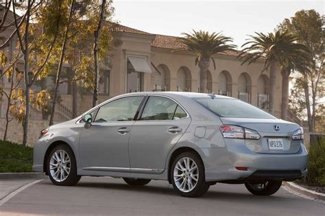 2010 Lexus HS250h | The Detroit Bureau