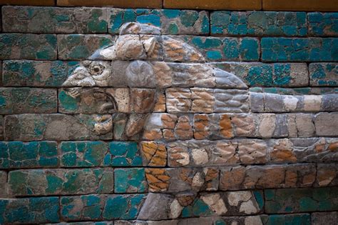 Mesopotamian lion (detail) on Processional Way of Babylon, Pergamon ...