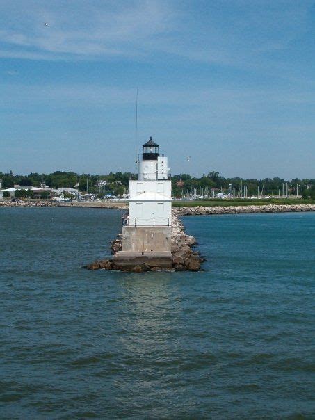 Manitowoc, WI lighthouse | Favorite places, Lighthouse, Places ive been