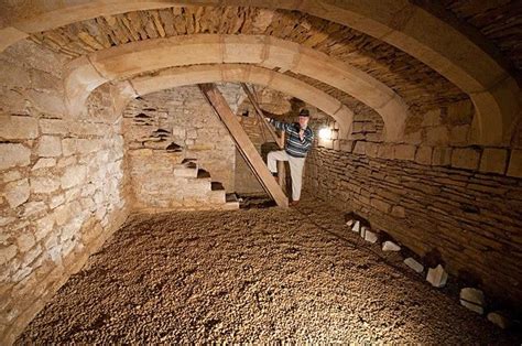 Root cellar, Underground shelter, Building a root cellar