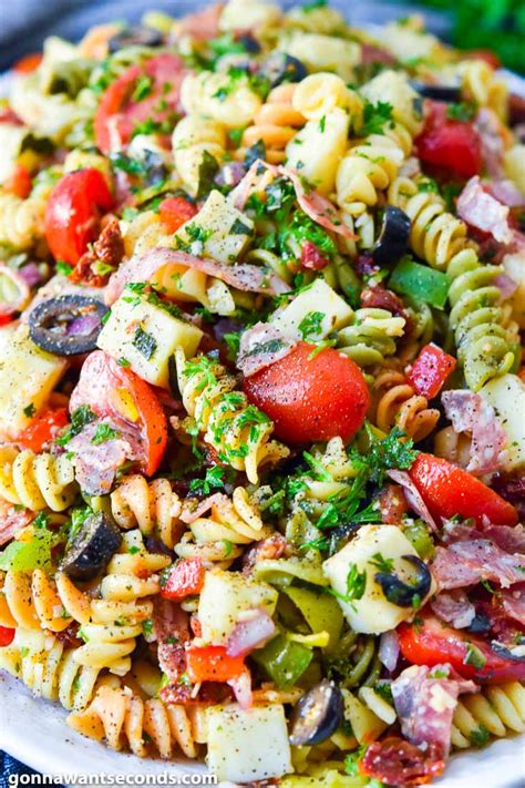 Pasta Salad With Italian Dressing {Easiest + BEST} Gonna Want Seconds