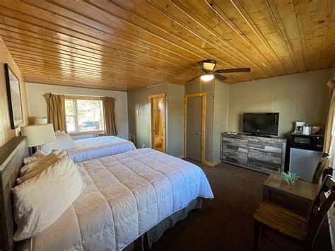 ESTES MOUNTAIN INN $155 ($̶2̶0̶9̶) - Updated 2022 Prices & Motel ...