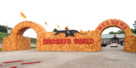 Visiting Dinosaur World Kentucky - Brownie Bites Blog