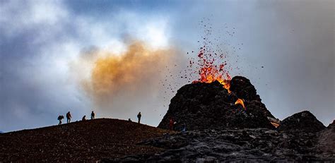 Lava from 2021 Icelandic eruption gives rare view of deep churnings ...