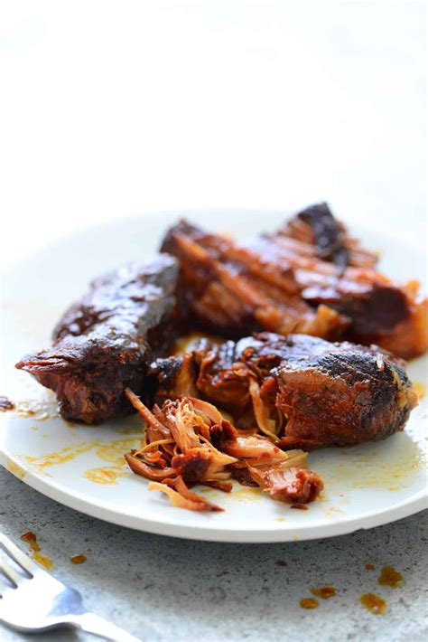 This Slow Cooker Grape Jelly Ribs recipe is perfect for potlucks ...