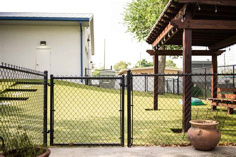 Chain Link Fence - Black Vinyl Coated Residential | Superior Fence ...