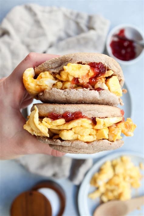 jammy egg & cheese breakfast sandwiches | cait's plate