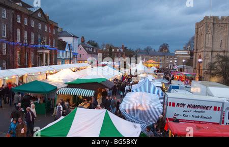 Christmas market shoppers, Bury St Edmunds, Suffolk, UK Stock Photo ...