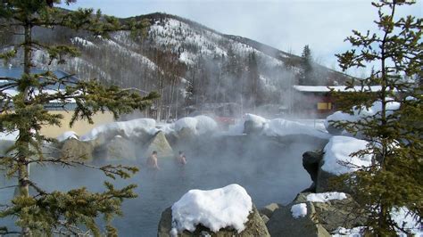 Northern Lights & Chena Hot Springs Winter Tour