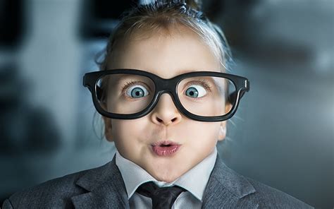 Pictures Humor child Funny Face Glasses Staring