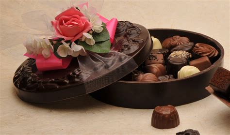 Chocolate Gift Box - Belgian Chocolatier Piron, Inc.