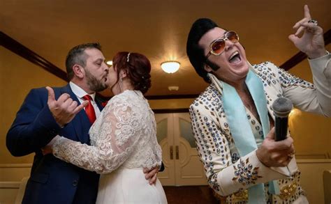 Elvis has left the wedding