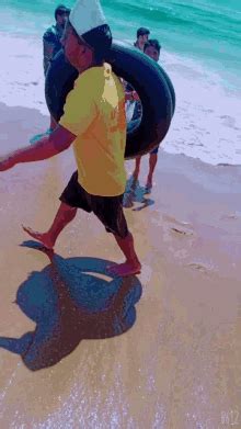 Beach Summer GIF - Beach Summer Swim - Discover & Share GIFs