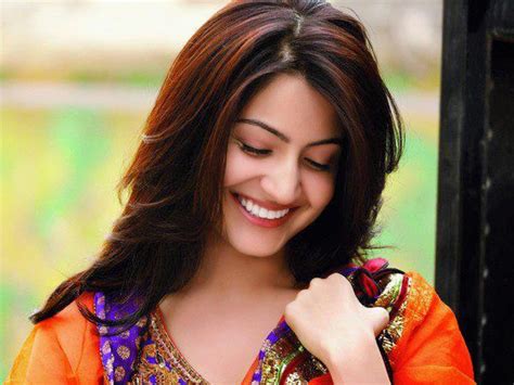 Bollywood Heroine Wallpaper - Anushka Sharma (#44455) - HD Wallpaper ...