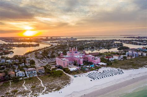 16 of the Best Gulf Coast Beaches for Families - The Family Vacation Guide