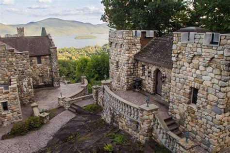 The Castle Cottage overlooking Lake George. From 895/night 4-GUESTS ...