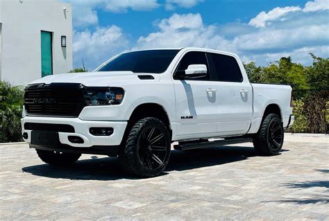 Dodge Ram 1500 Wheels | Custom Rim and Tire Packages