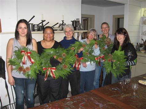 Christmas Wreath-Making Workshop for Adults - HighPark.org