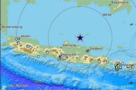 Thousands of Houses Damaged by the Bawean-Tuban Earthquake - OBSERVER ...