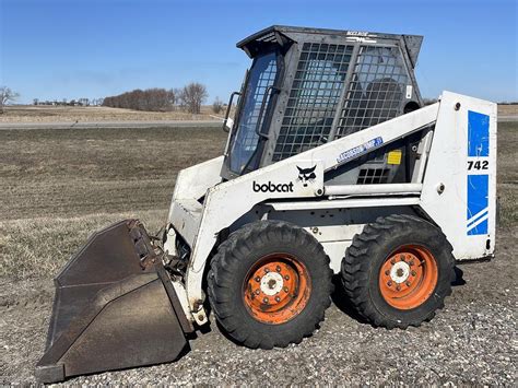 Bobcat 742 Construction Skid Steers for Sale | Tractor Zoom