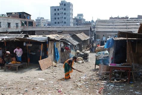 Dhaka slum - Humanitarian Aid & Relief