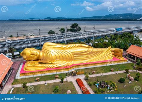 Wat Laem Pho Temple with Reclining Golden Buddha in Songkhla, Thailand ...