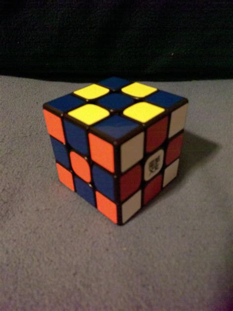 Made a cool checkerboard pattern on my 3x3! : r/Cubers