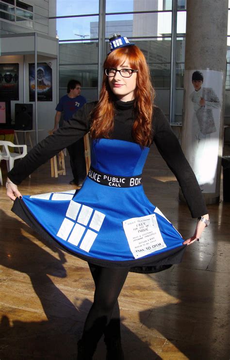 Tardis costume by Ligechan on DeviantArt