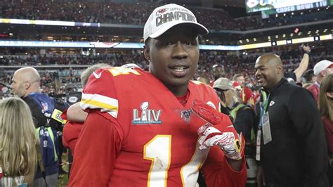 KANSAS CITY CHIEFS: Sammy Watkins to sign copies of Chiefs’ Super Bowl ...