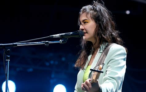 Japanese Breakfast’s Michelle Zauner announces new memoir 'Crying In H ...