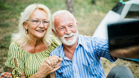 Why Most Grandparents Give More Love to Their Grandchildren Than to ...