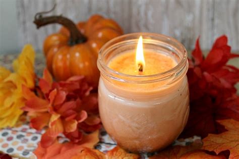 DIY Pumpkin Spice Soy Candle