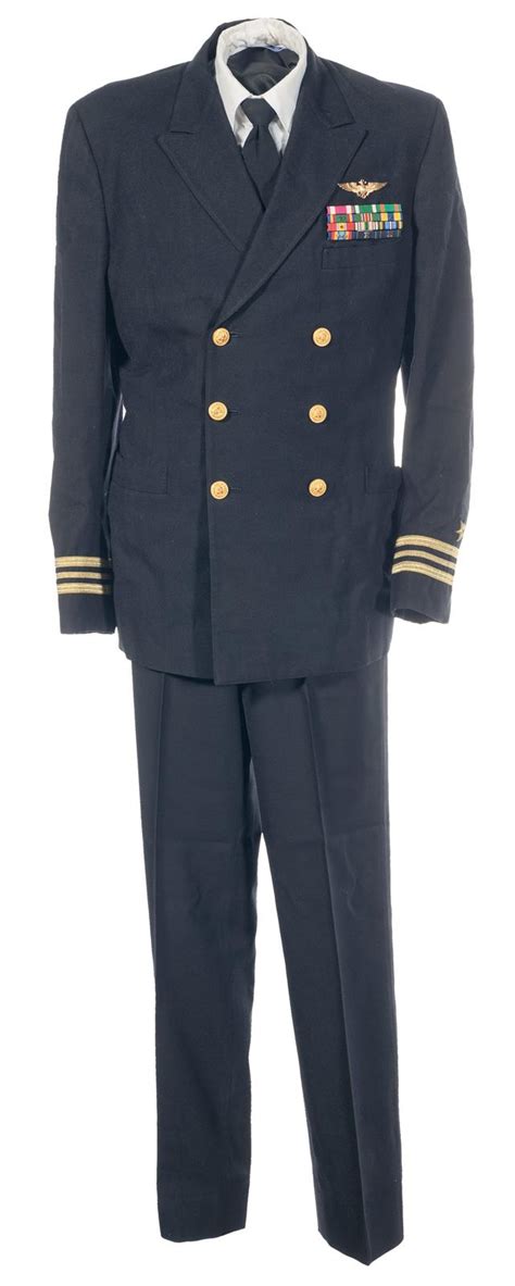 U.S. Navy Lieutenant Commander Uniform Belonging to F/A-18 Pilot