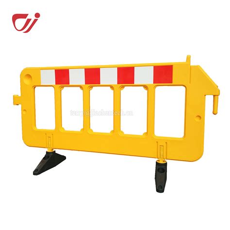 Multi Colors 2meter Plastic Construction Barricades - Plastic Barrier ...