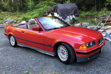 1994 BMW 325i | Hemmings.com